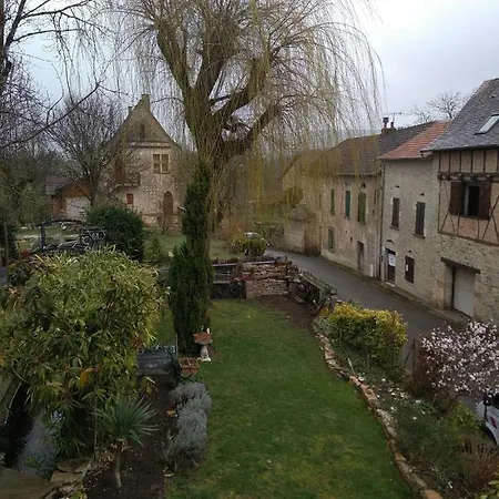 Anciene Charcuterie شقة *